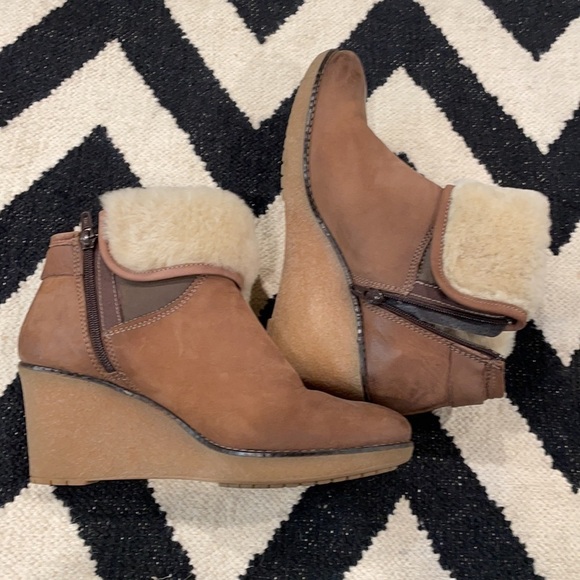 Andre Assous Wedge Shearling Booties - Picture 6 of 12